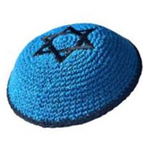 Kipá de crochê azul com Estrela de David
